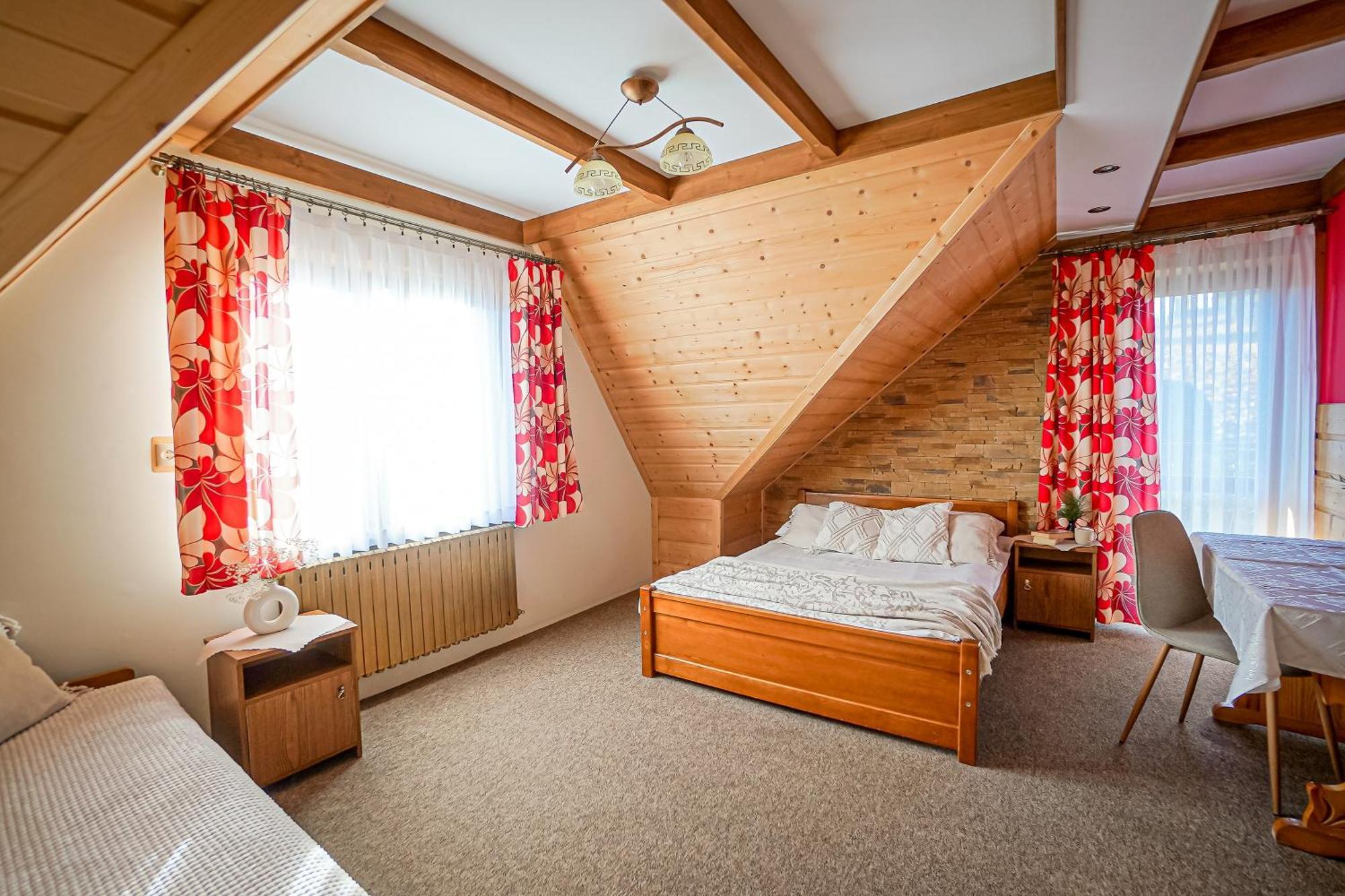 Pokoje Goscinne U Chycow Zakopane Bagian luar foto